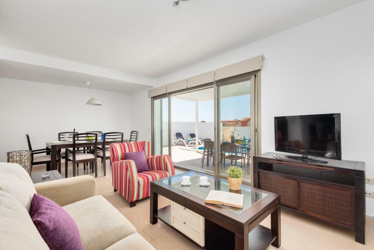 Villa 26 Cala en Bosch Esterno foto